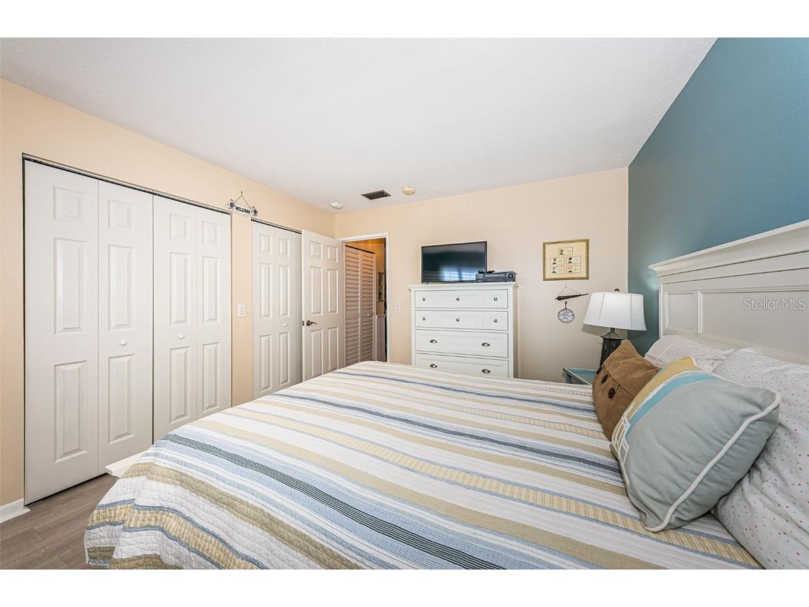 3010 59th Street S #302 Gulfport FL 33707 TB8456837 image28