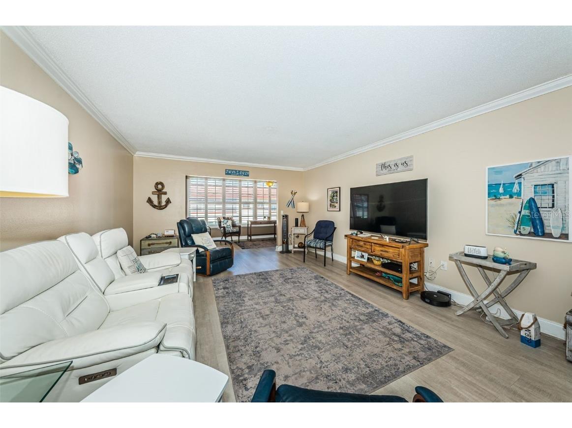 3010 59th Street S #302 Gulfport FL 33707 TB8456837 image3