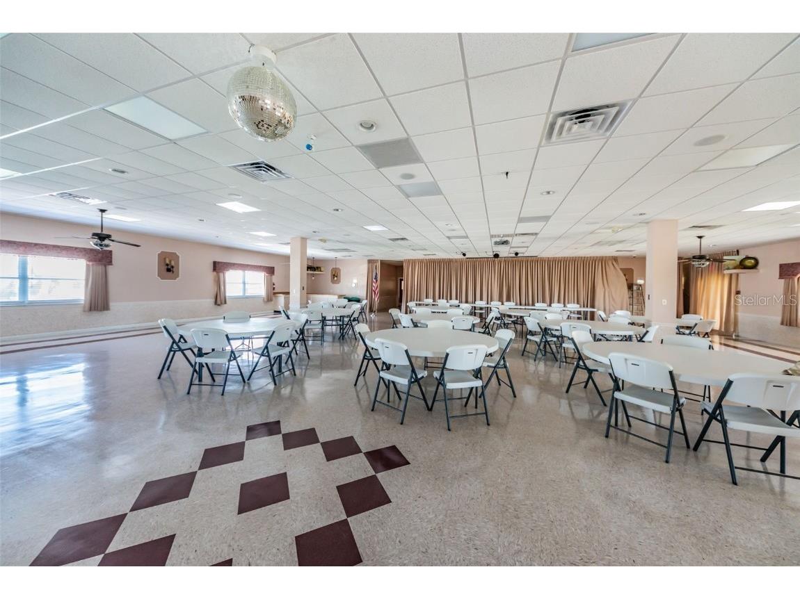 3010 59th Street S #302 Gulfport FL 33707 TB8456837 image46