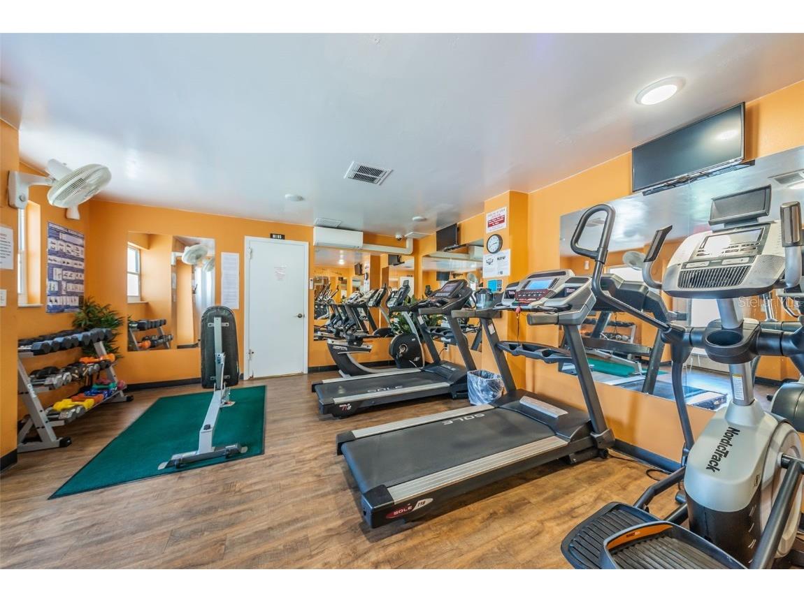 3010 59th Street S #302 Gulfport FL 33707 TB8456837 image48