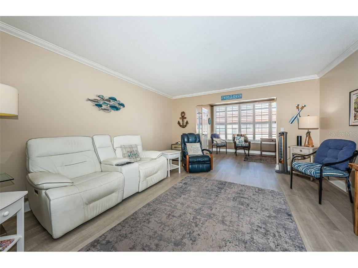 3010 59th Street S #302 Gulfport FL 33707 TB8456837 image6