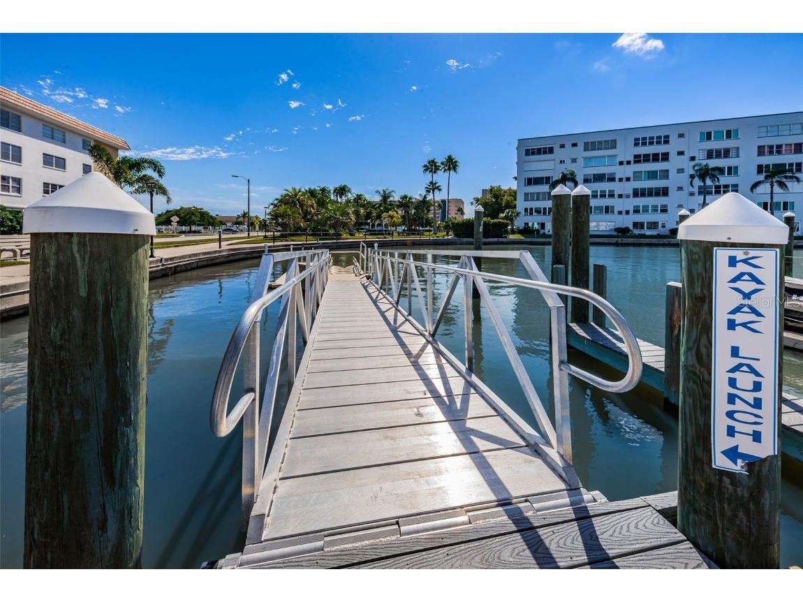 3010 59th Street S #302 Gulfport FL 33707 TB8456837 image70