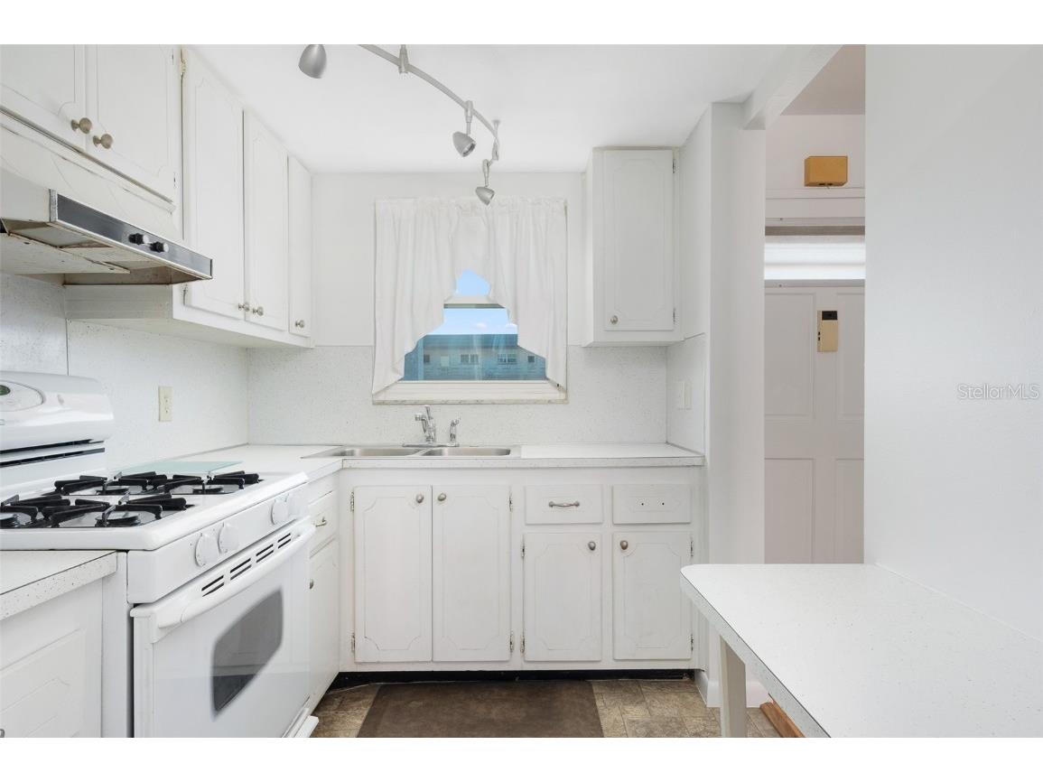 3010 59th Street S #303 Gulfport FL 33707 TB8348702 image3