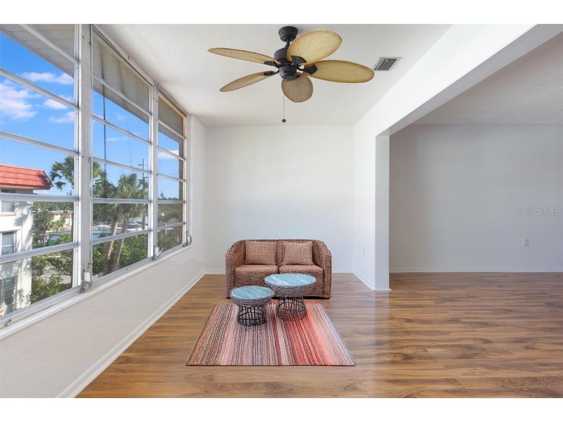 3010 59th Street S #303 Gulfport FL 33707 TB8348702 image8