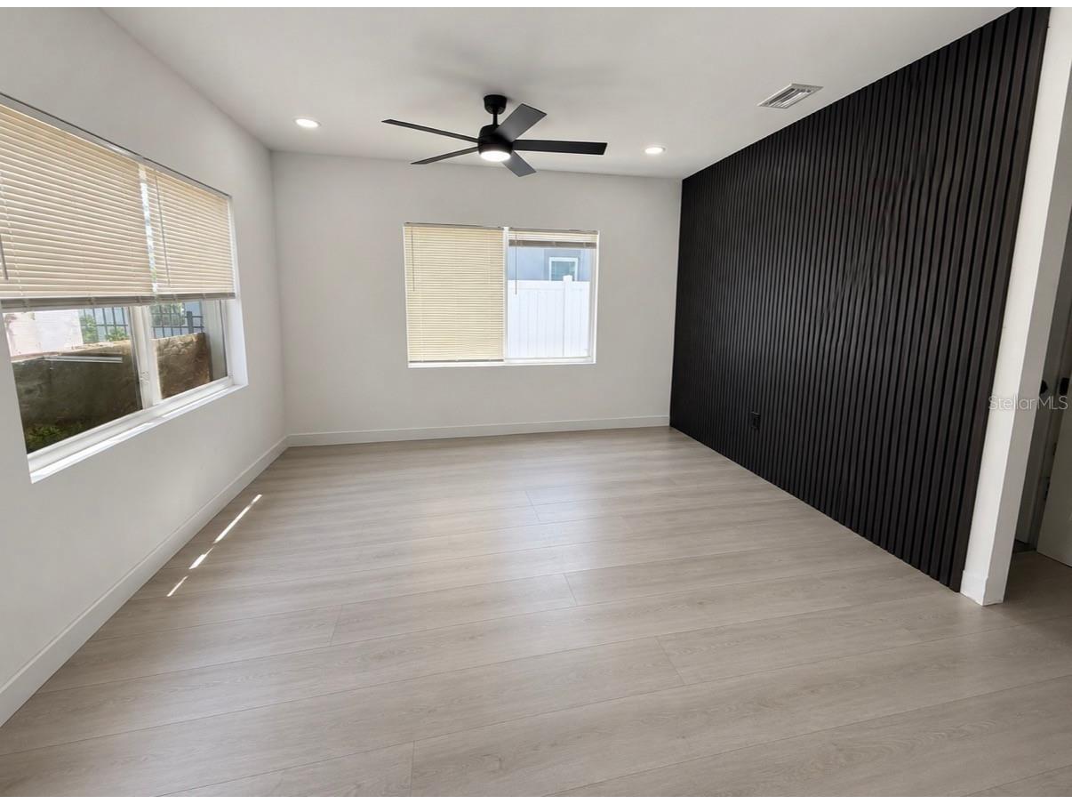 3010 6th Avenue S Saint Petersburg FL 33712 TB8516334 image2