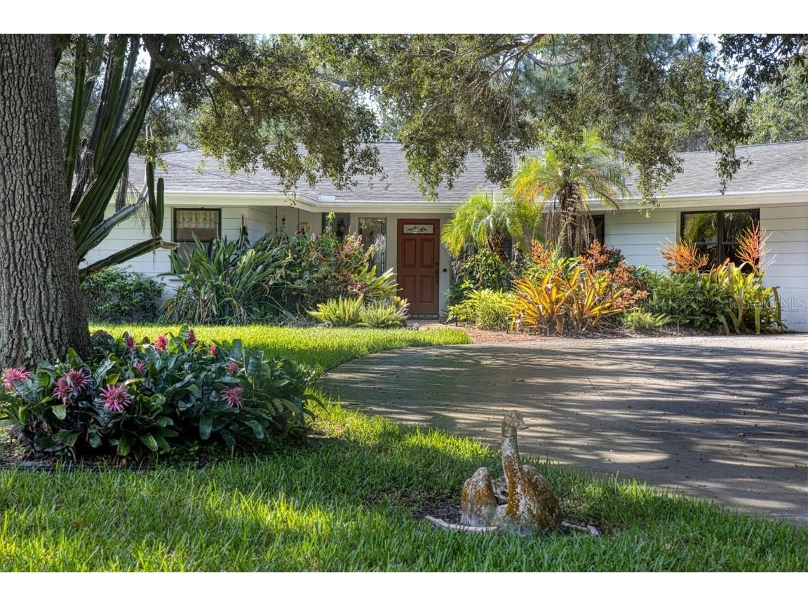 3010 E Forest Lake Drive Sarasota FL 34232 A4513736 image1