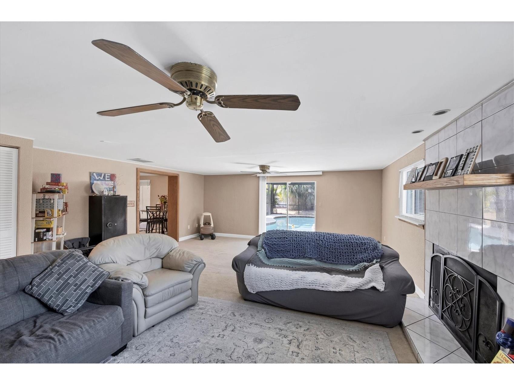 3010 Golden Rain Drive Sarasota FL 34232 A4683356 image12