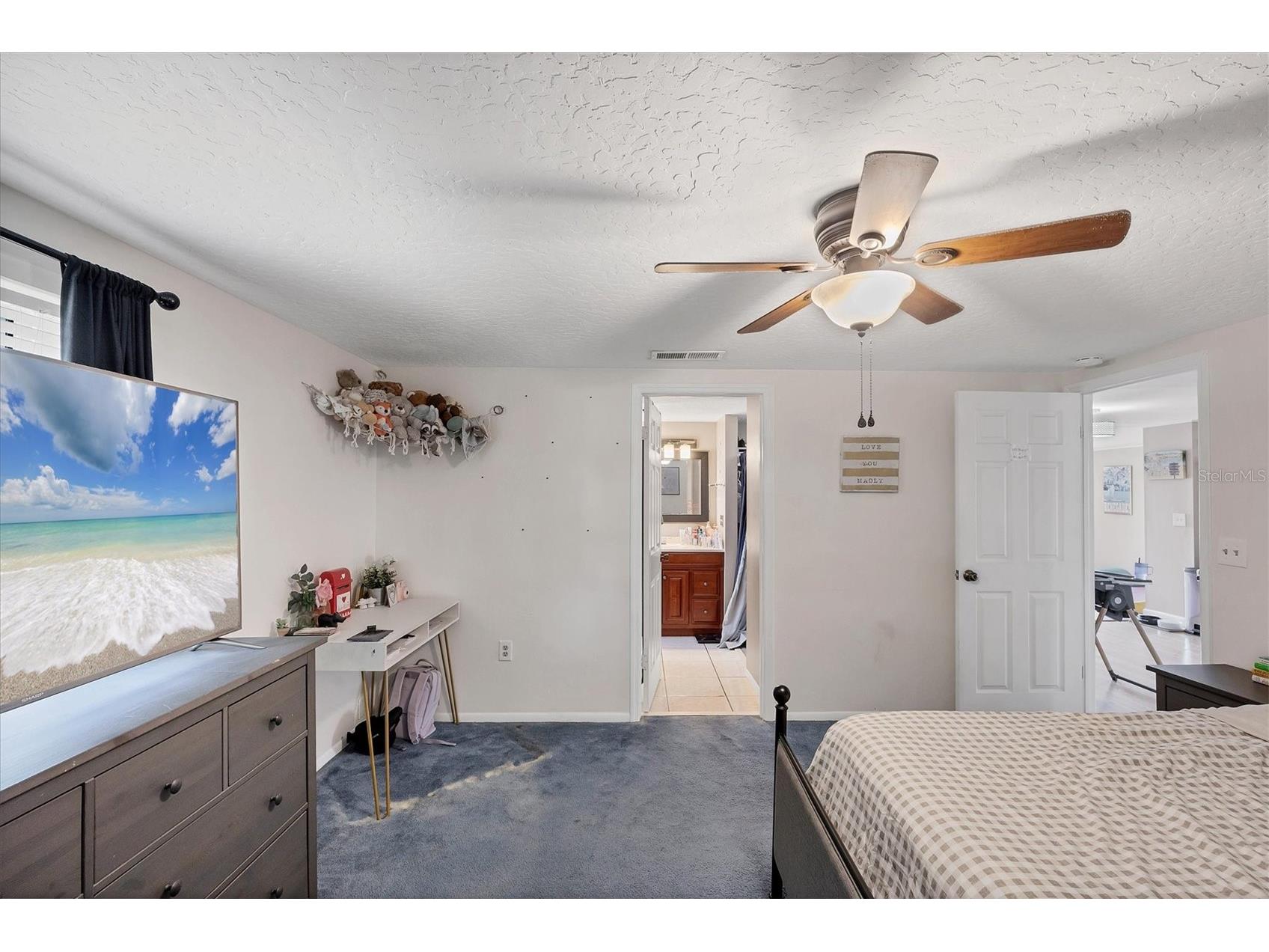 3010 Golden Rain Drive Sarasota FL 34232 A4683356 image23