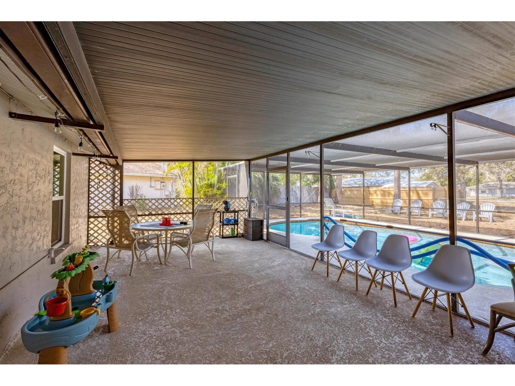 3010 Golden Rain Drive Sarasota FL 34232 A4683356 image31