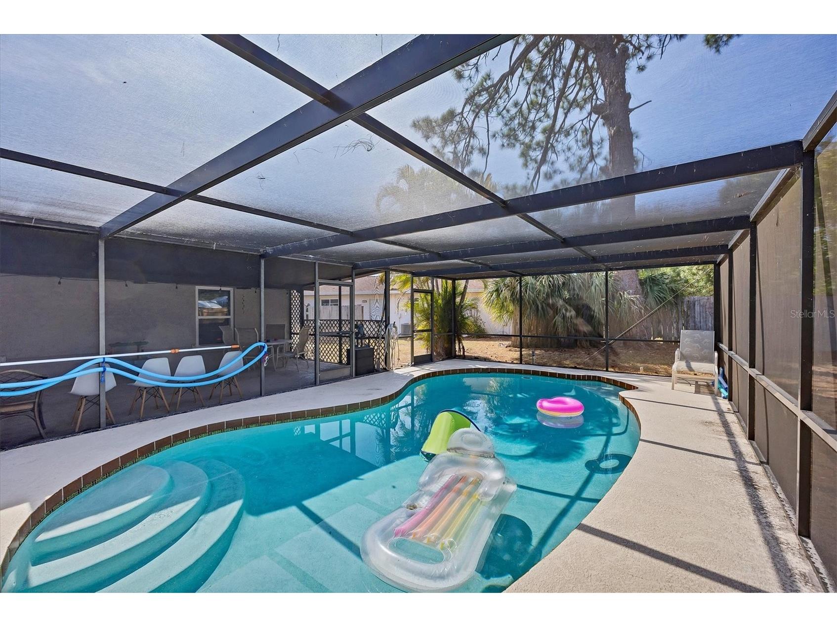 3010 Golden Rain Drive Sarasota FL 34232 A4683356 image34