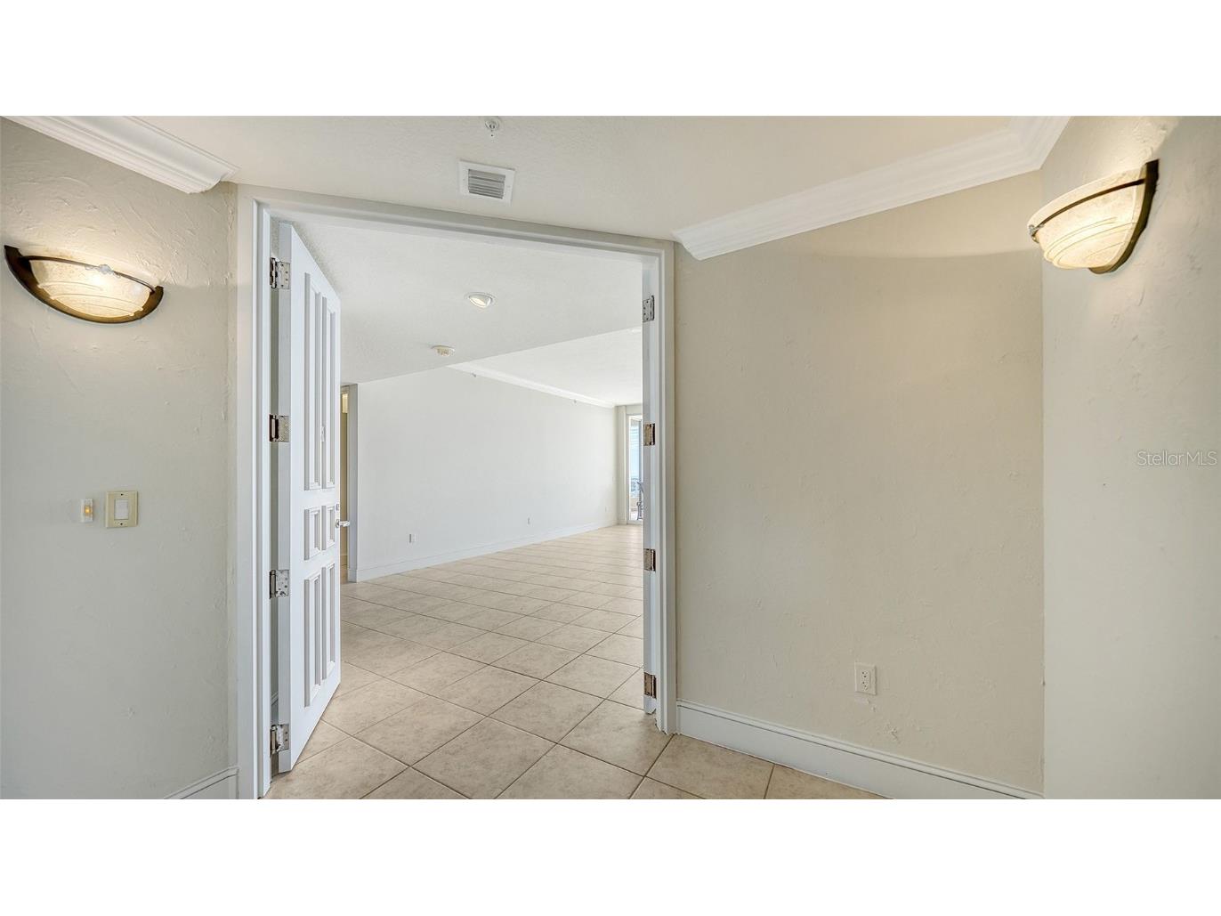 3010 Grand Bay Boulevard #493 Longboat Key FL 34228 - SARASOTA BAY A4668143 image3