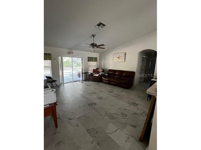 3010 Greynolds Avenue Spring Hill FL 34608 W7884245 image9