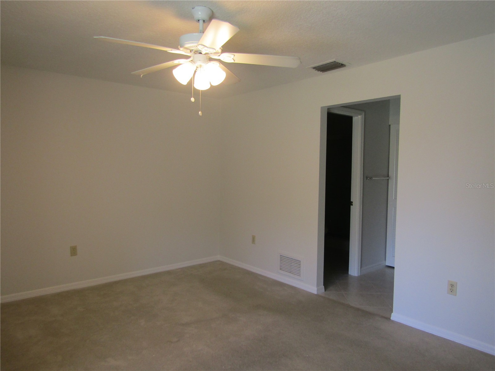 3010 Ringwood Meadow #6 Sarasota FL 34235 A4689324 image13