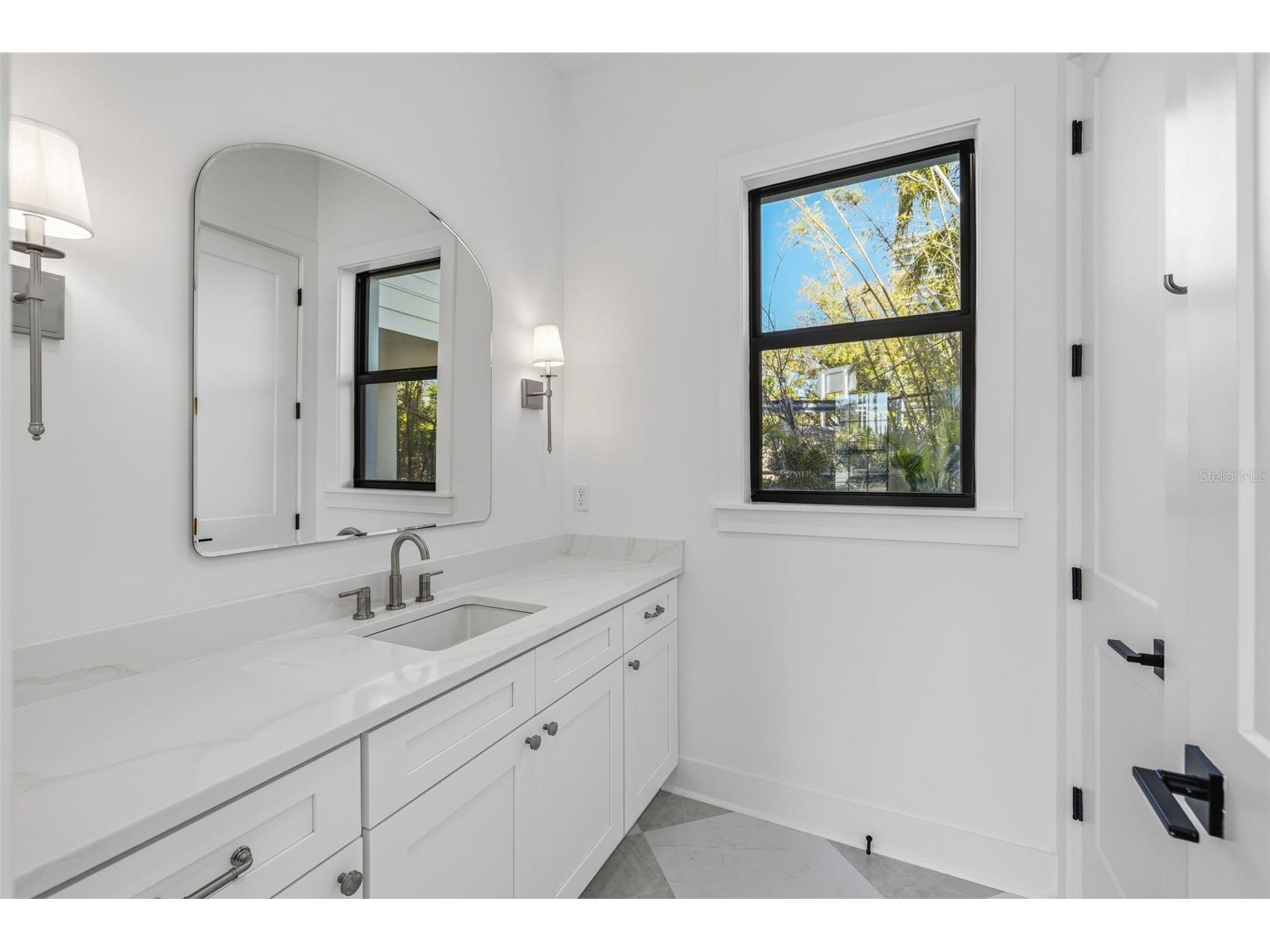 3010 S Esperanza Avenue Tampa FL 33629 TB8493741 image41
