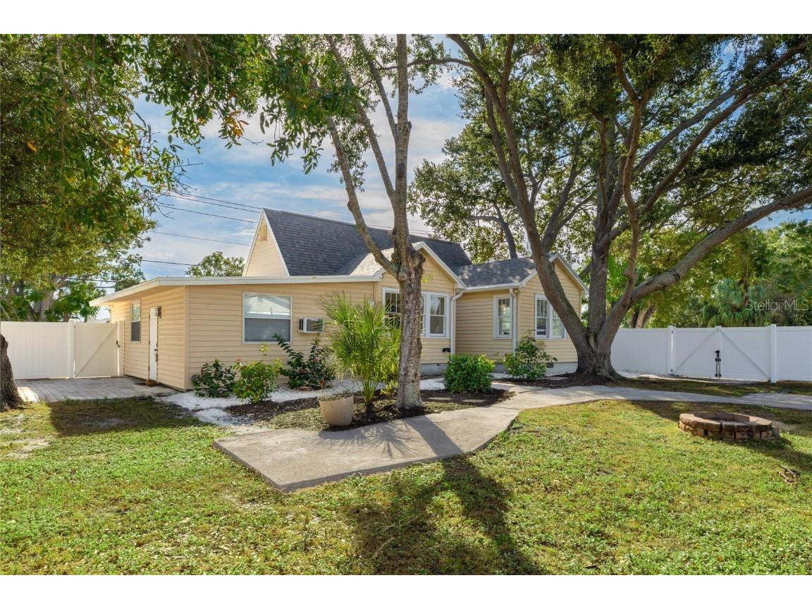 3011 6th Street Sarasota FL 34237 A4673451 image19