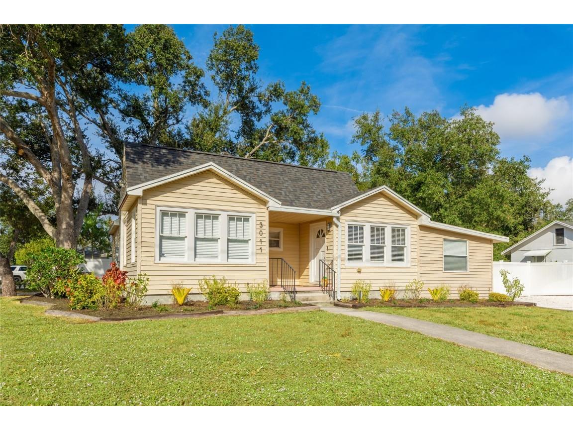 3011 6th Street Sarasota FL 34237 A4673451 image2