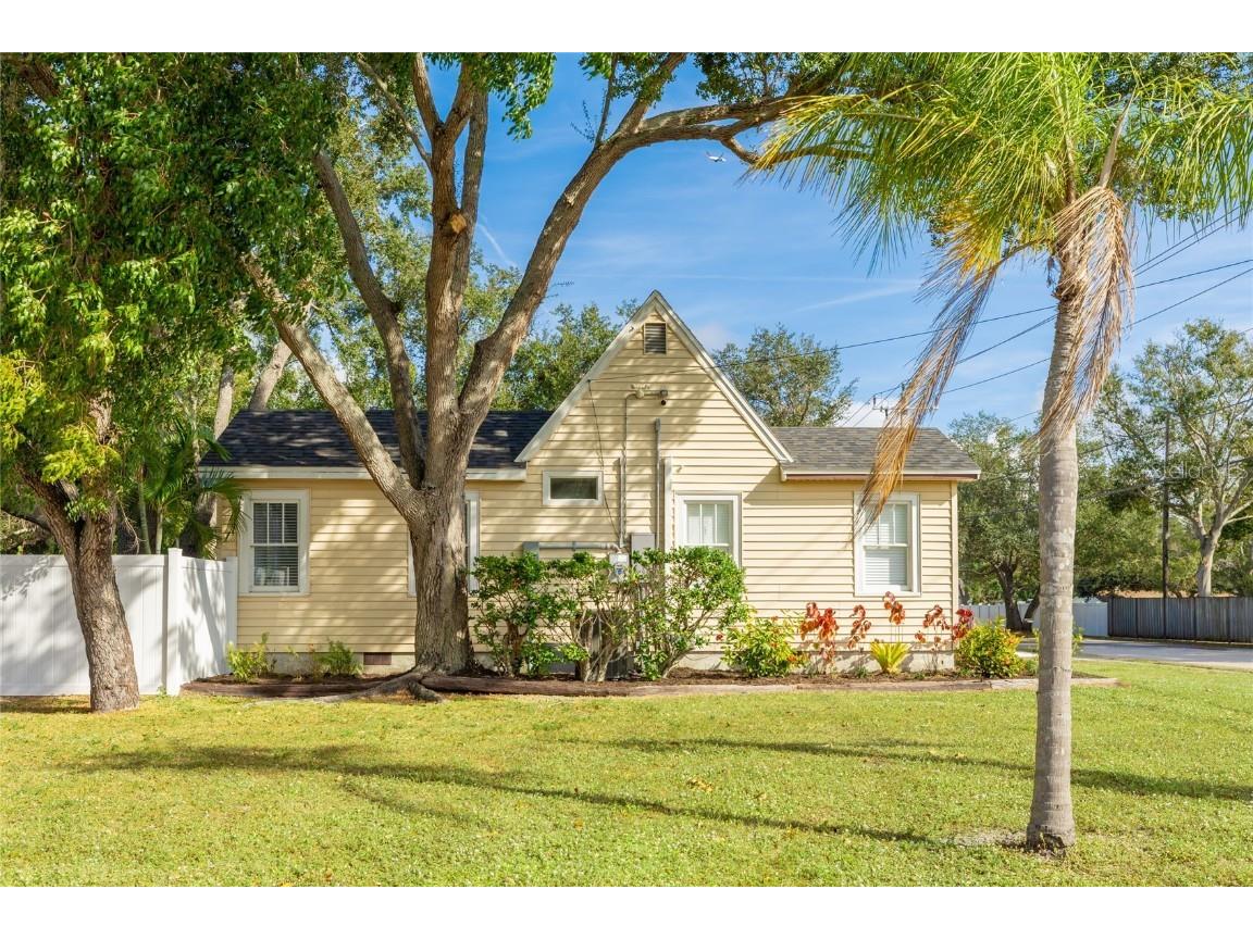 3011 6th Street Sarasota FL 34237 A4673451 image4