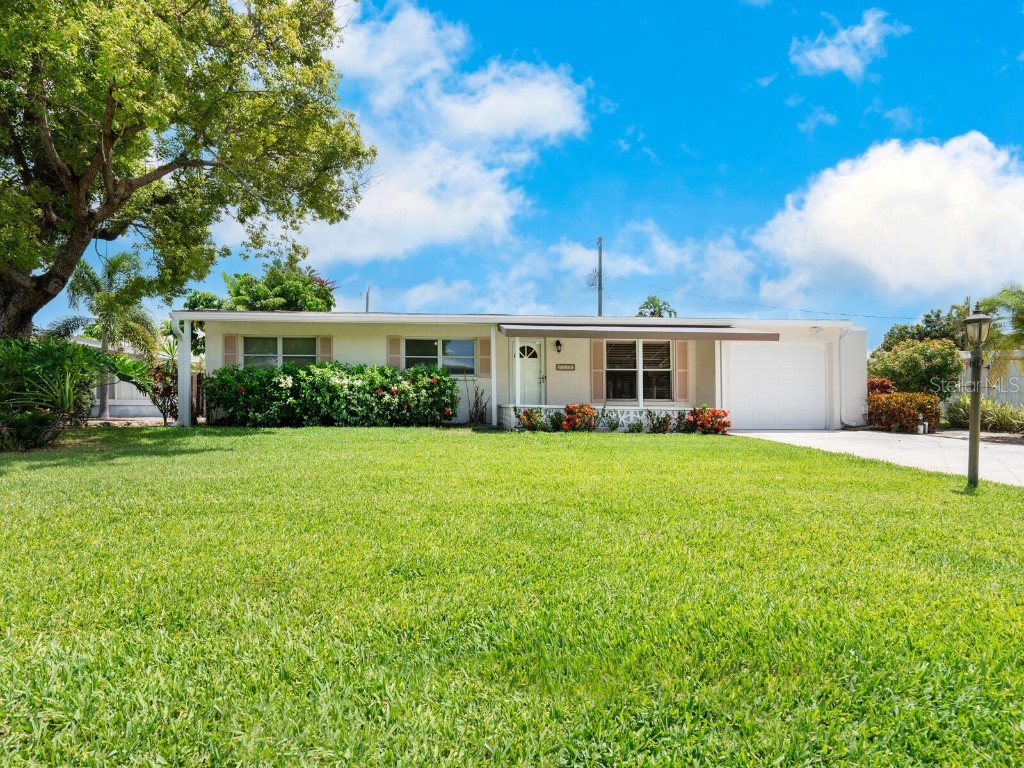 3011 Baydrive Bradenton FL 34207 A4613609 image1