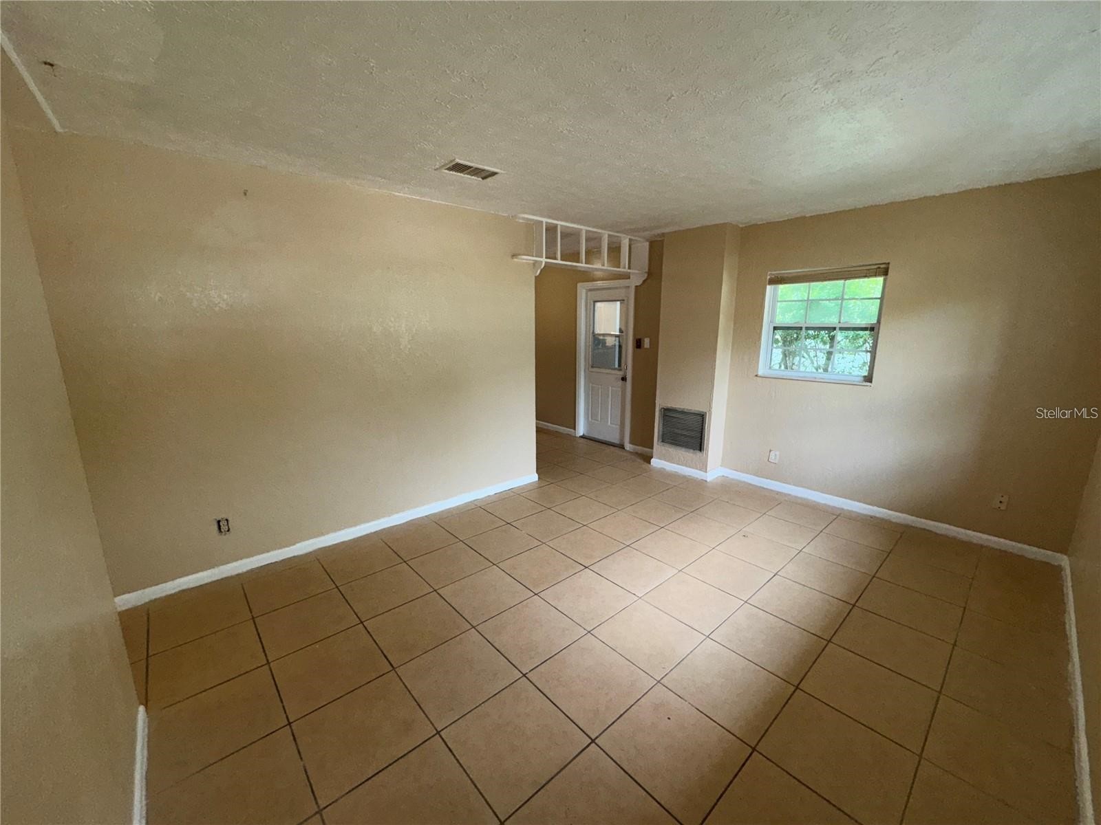 3011 E Flora Street Tampa FL 33610 TB8497313 image6