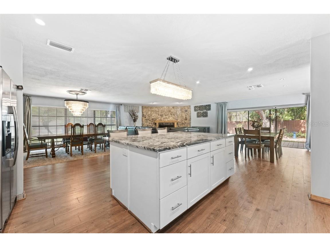 3011 Lake Ellen Drive Tampa FL 33618 TB8400623 image15