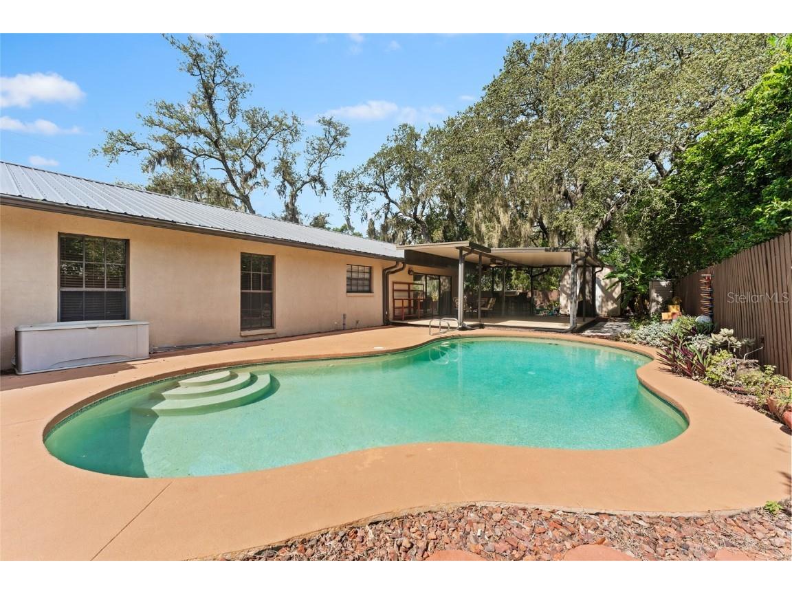 3011 Lake Ellen Drive Tampa FL 33618 TB8400623 image20