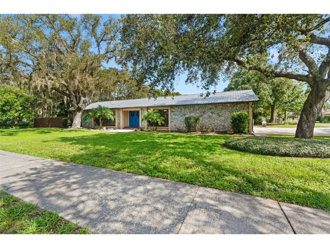 3011 Lake Ellen Drive Tampa FL 33618 TB8400623 image4