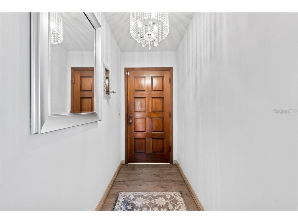 3011 Lake Ellen Drive Tampa FL 33618 TB8400623 image7