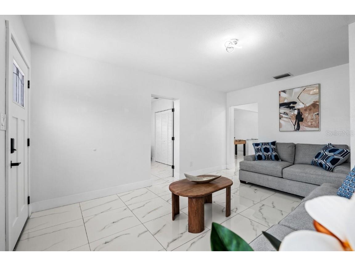 3011 W Douglas Tampa FL 33607 TB8450162 image6