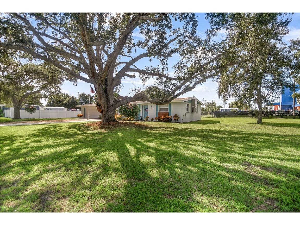 3012 52nd Avenue Drive W Bradenton FL 34207 A4665078 image3