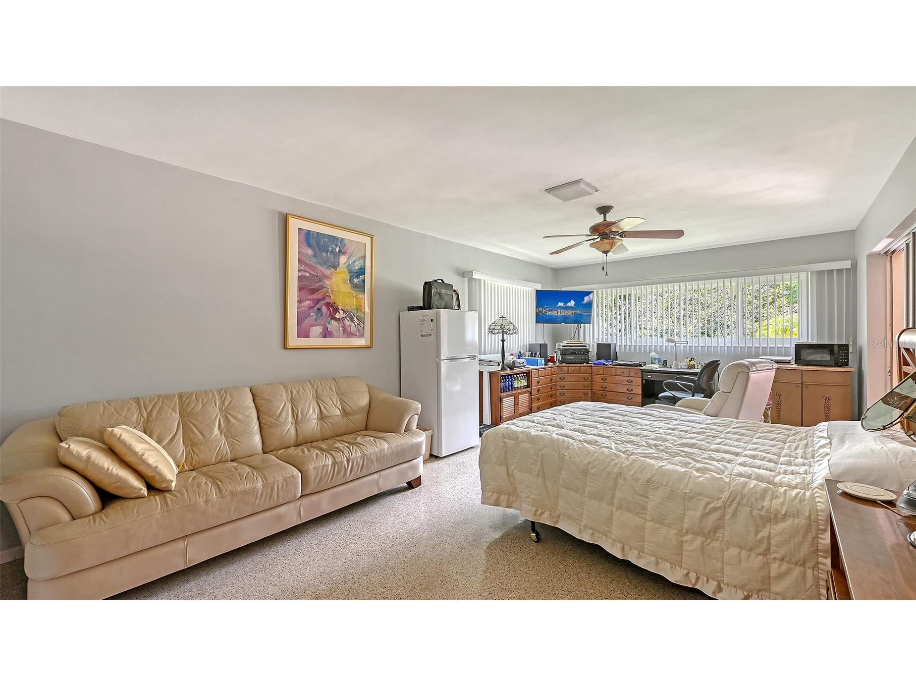 3012 Desoto Road Sarasota FL 34234 - POND LOCATED ON THE PROPERTY A4678237 image34