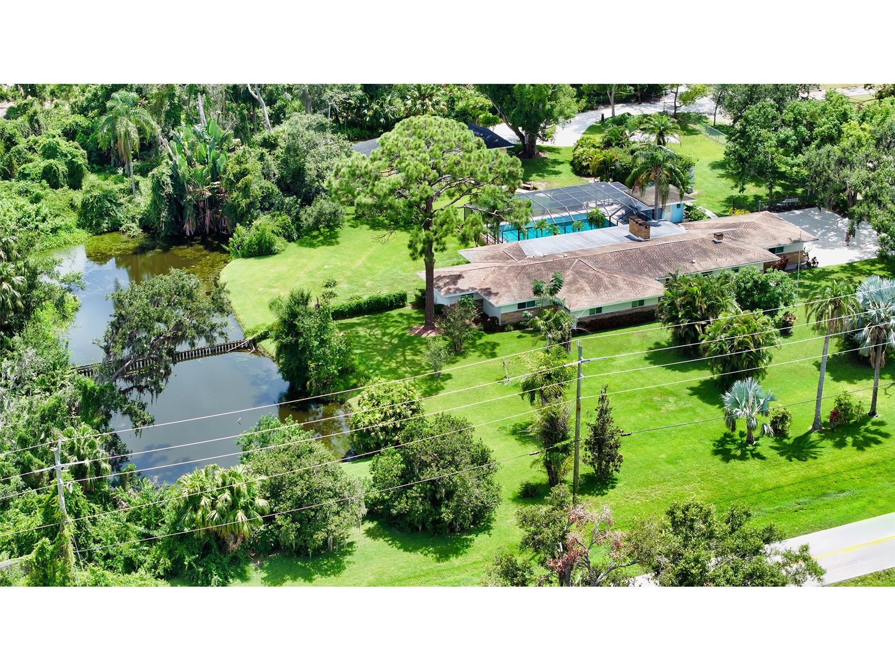 3012 Desoto Road Sarasota FL 34234 - POND LOCATED ON THE PROPERTY A4678237 image5