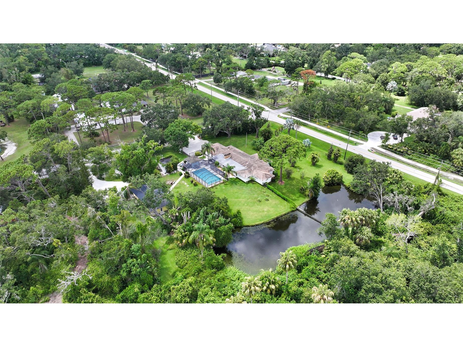 3012 Desoto Road Sarasota FL 34234 - POND LOCATED ON THE PROPERTY A4678237 image78