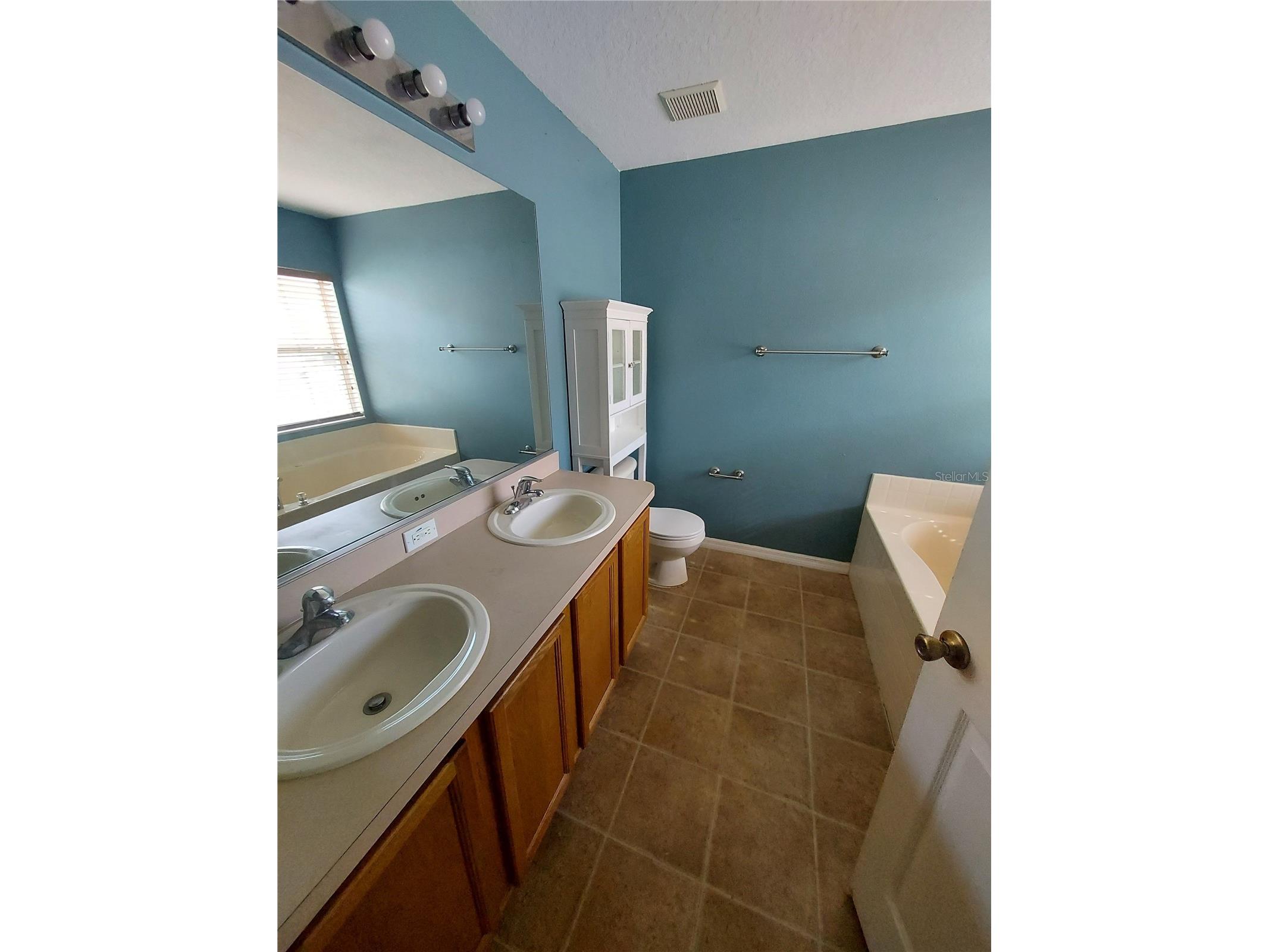 3012 NE 27th Street Ocala FL 34470 OM718993 image8