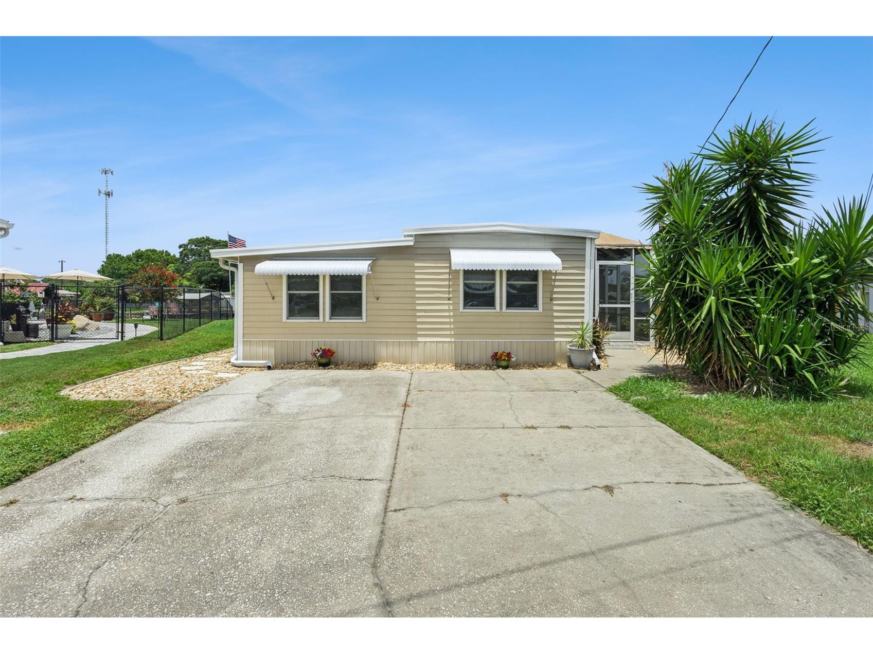 30127 Green Bay Drive Tavares FL 32778 - LAKE DORA G5115163 image2