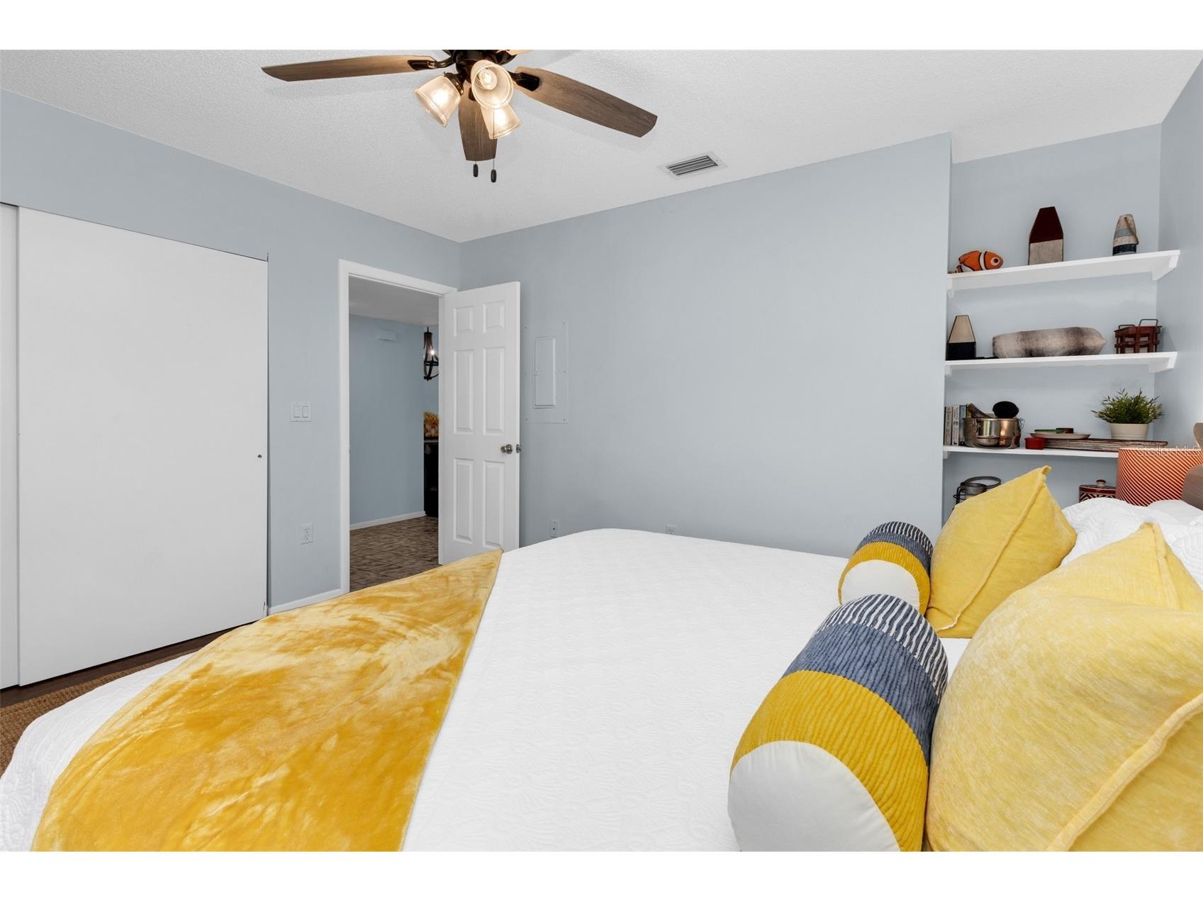 3013 Clark Road #6 Sarasota FL 34231 C7528185 image25