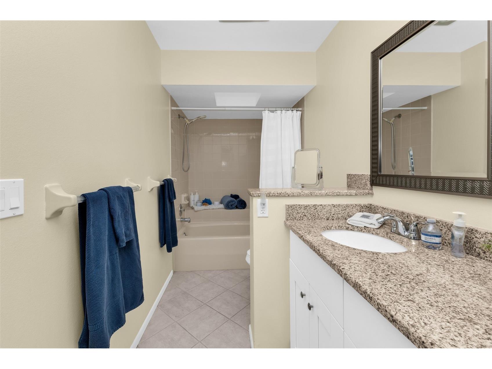 3013 Clark Road #6 Sarasota FL 34231 C7528185 image36