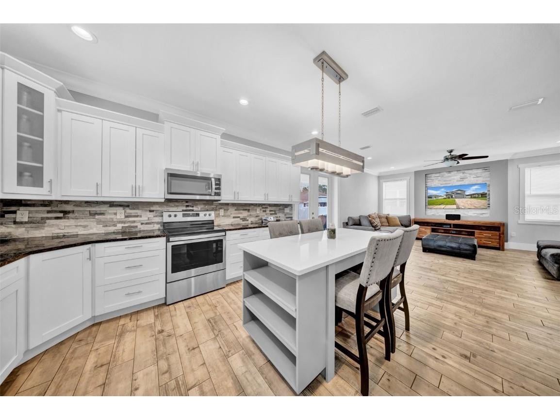 3013 W Crest Avenue Tampa FL 33614 TB8400857 image17