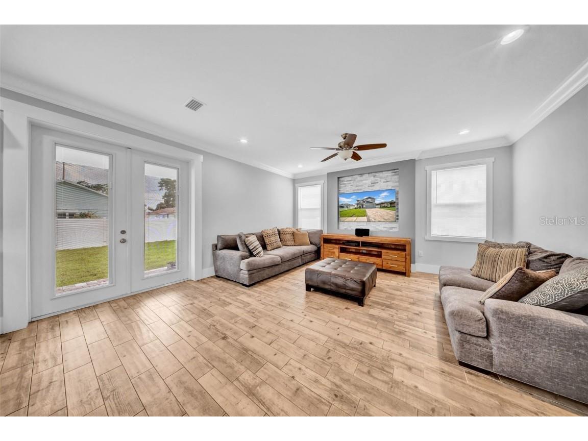 3013 W Crest Avenue Tampa FL 33614 TB8400857 image19