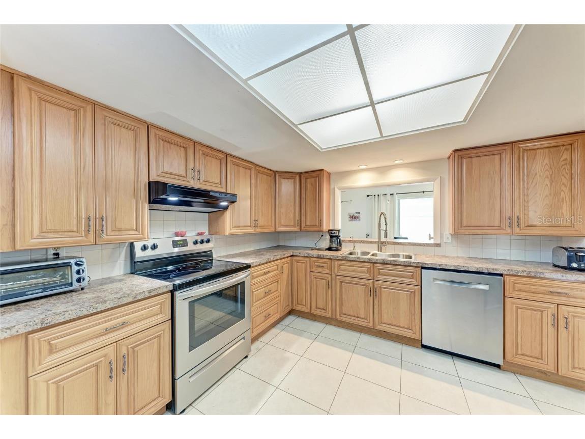 3013 Yarmouth Drive W Bradenton FL 34205 A4674034 image10