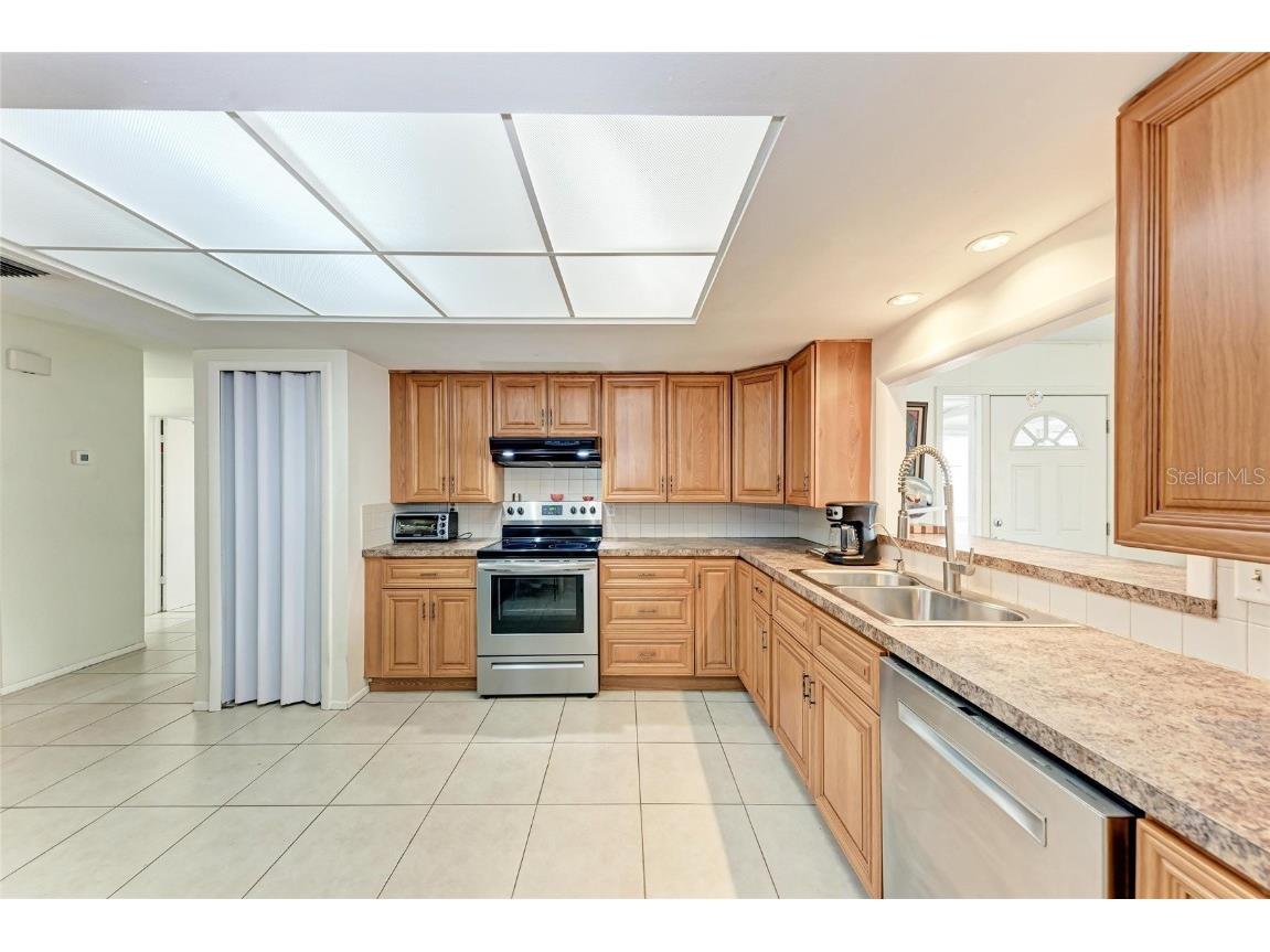 3013 Yarmouth Drive W Bradenton FL 34205 A4674034 image11