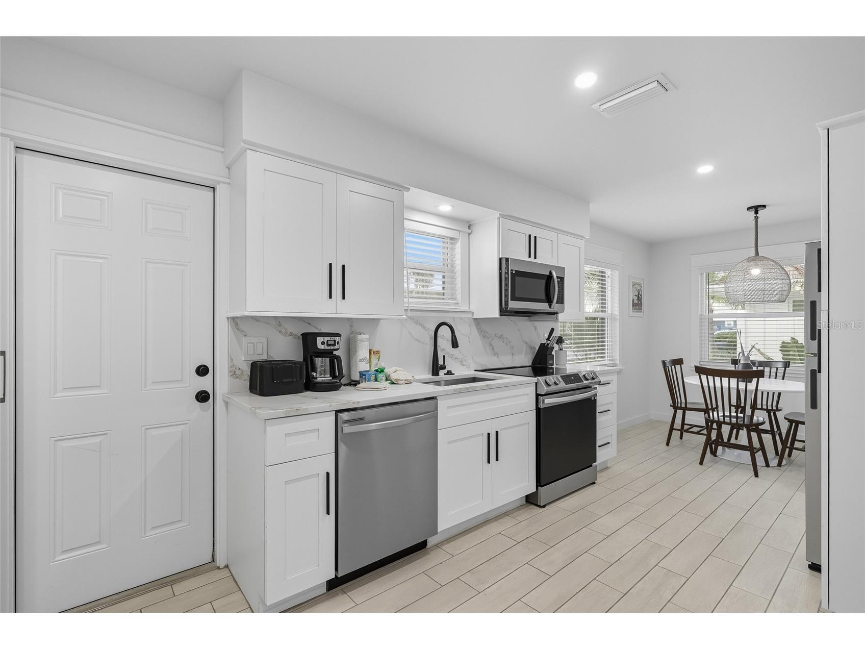 3014 Gulf Drive Holmes Beach FL 34217 - GULF OF MEXICO A4678029 image21