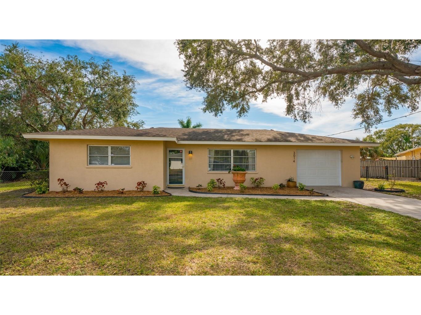 3014 Pinecrest Street Sarasota FL 34239 A4556044 image1