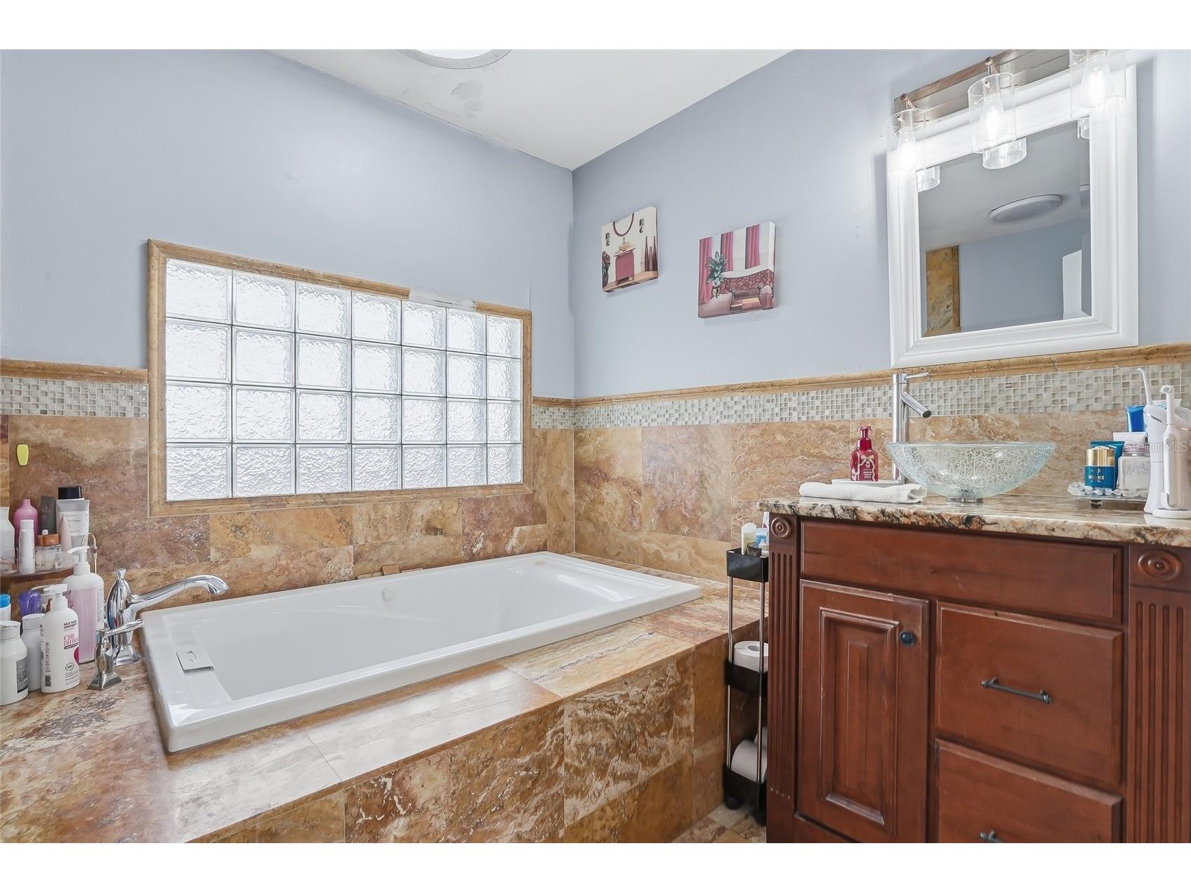3014 W Wilder Avenue Tampa FL 33614 TB8491741 image18
