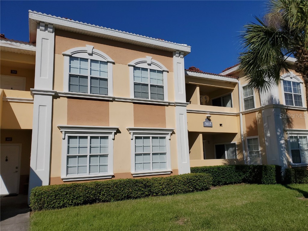3015 Chianti Court #103 Sarasota FL 34237 R4905461 image1