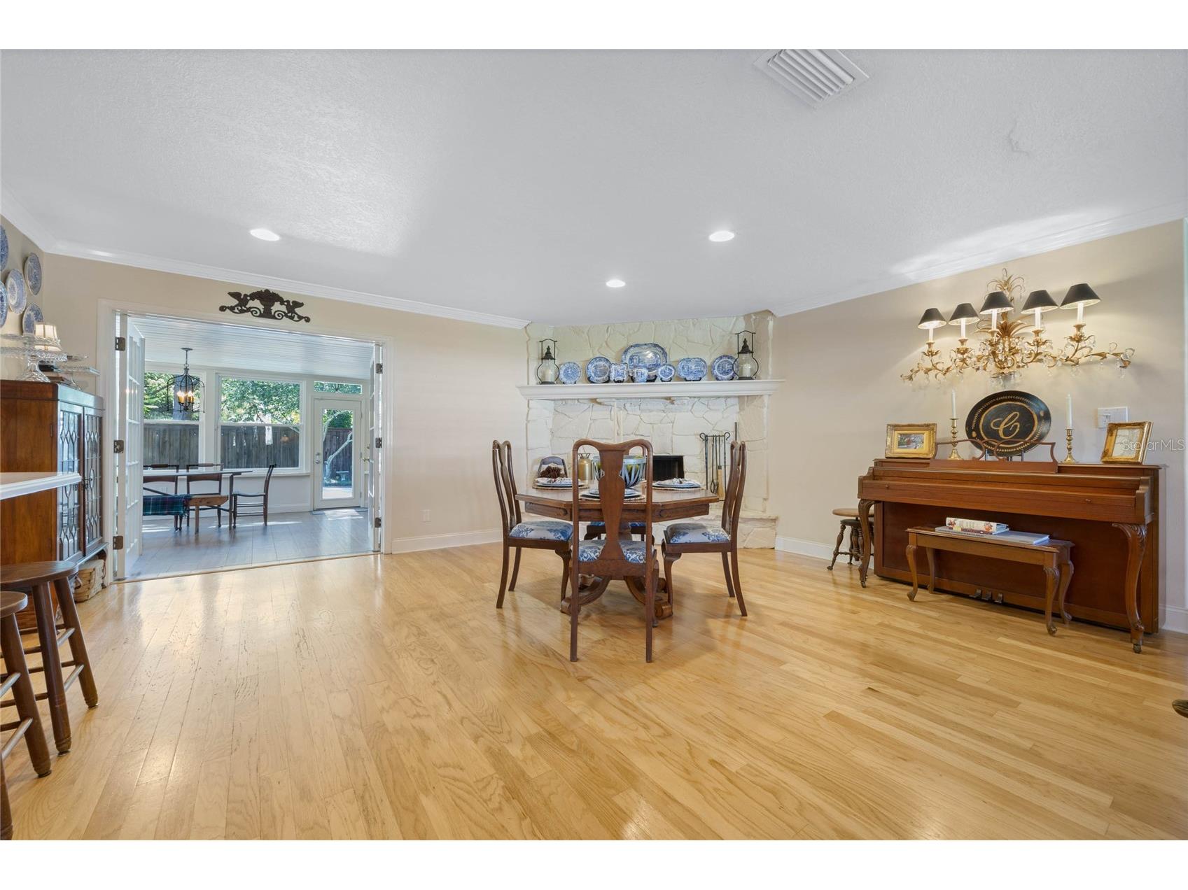 3015 Dawley Avenue Orlando FL 32806 TB8522984 image12