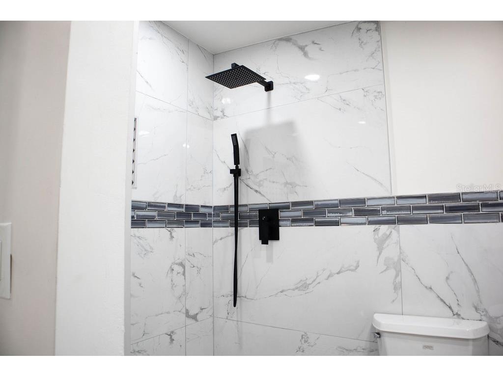 3015 NE 13th Drive Gainesville FL 32609 OM704019 image20