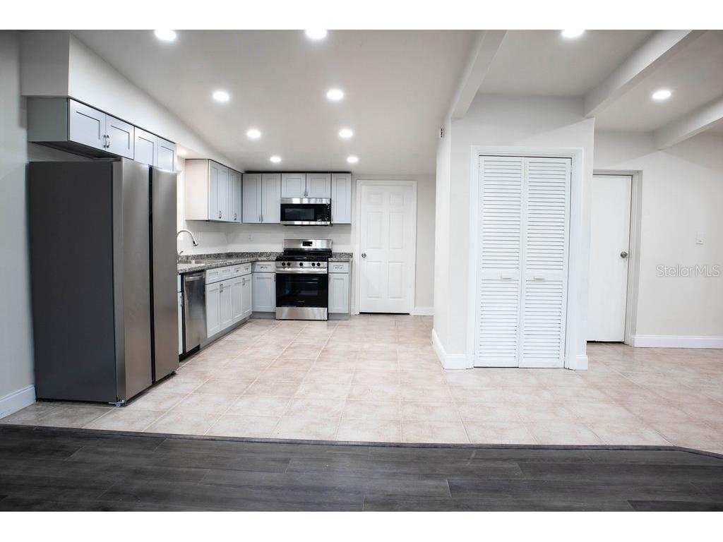 3015 NE 13th Drive Gainesville FL 32609 OM704019 image3