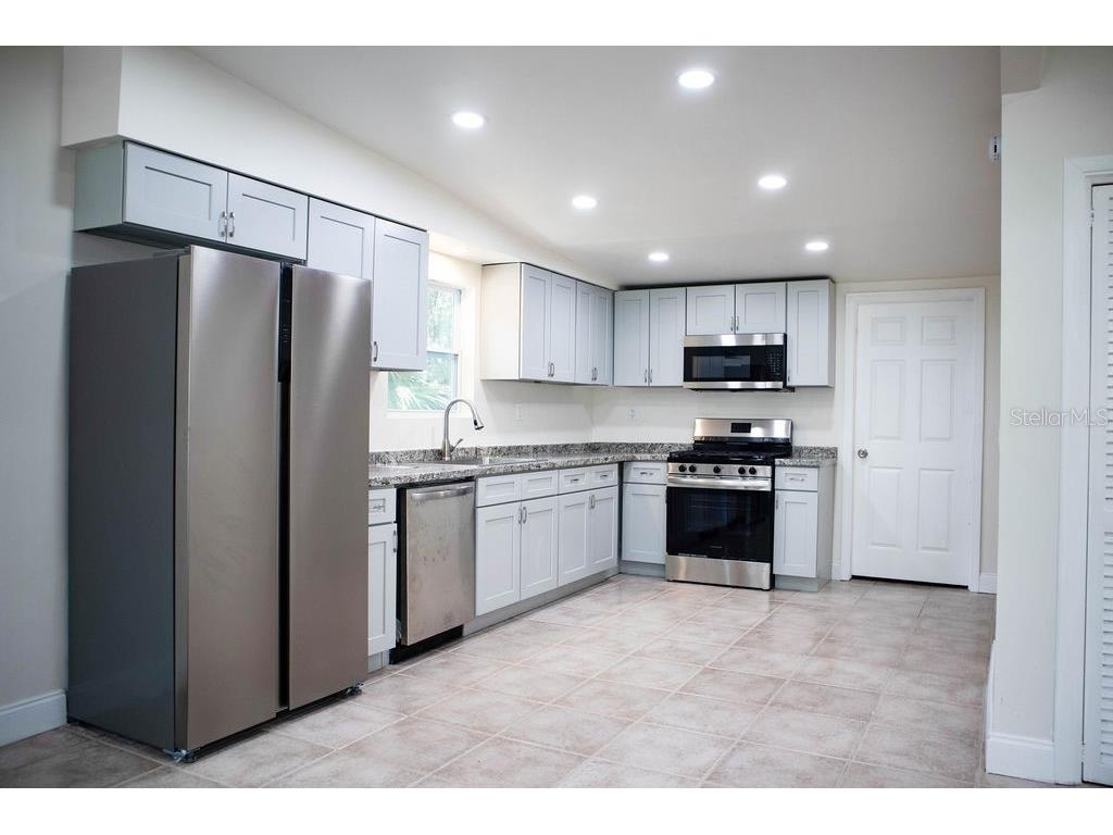 3015 NE 13th Drive Gainesville FL 32609 OM704019 image4