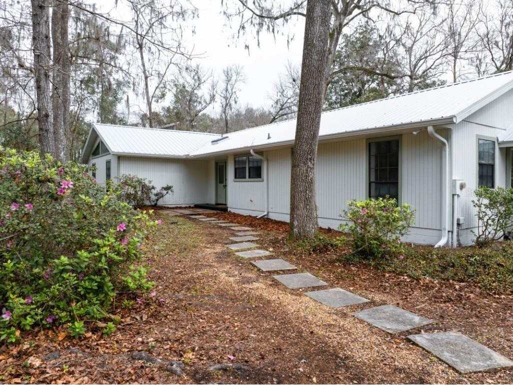 3015 NW 38th Street Gainesville FL 32606 A4598706 image1