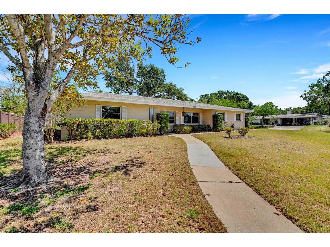 3015 Tangelo Drive Sarasota FL 34239 A4567765 image1